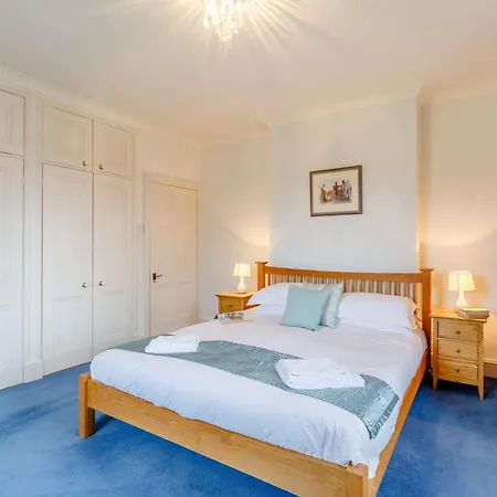 Holiday home 4 Bed In 85979